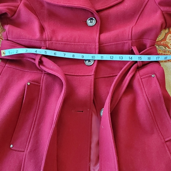 Kenneth Cole Red Coat - Picture 8 of 9